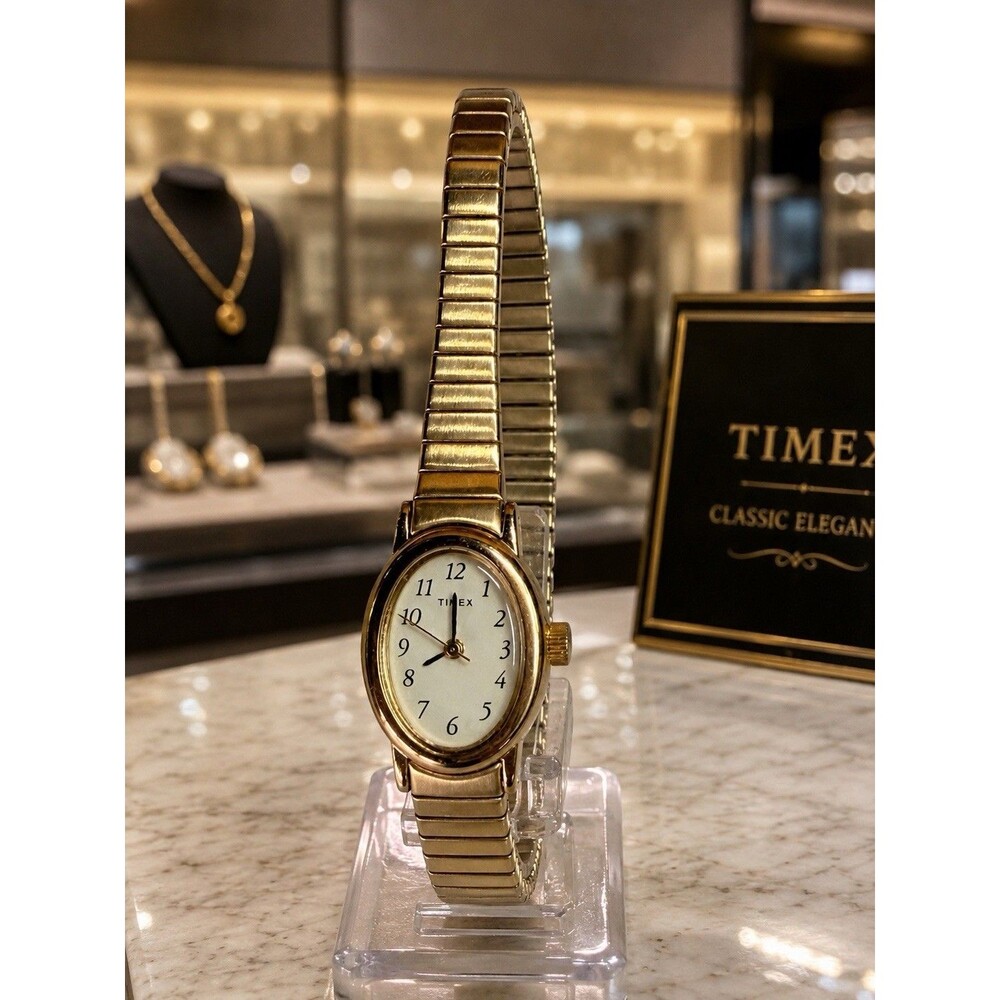 Vintage Timex LO Oval Ladies CR12176 Wristwatch ** READ**